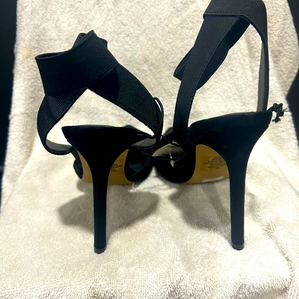 Express heels - Picture 3 of 3